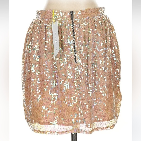 BCBGGeneration Rose Gold Nude Sequin Mini Skirt Women’s Size 4 Small S NWT - Picture 4 of 7